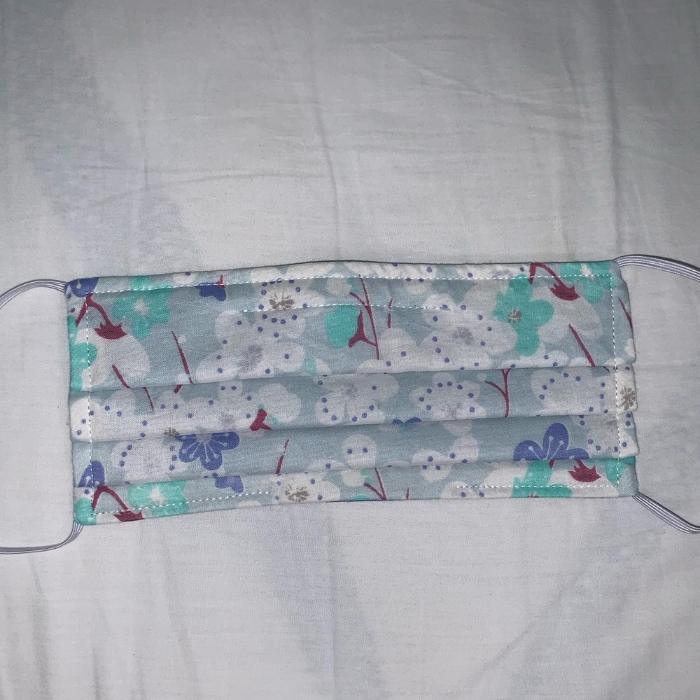 $20 v.en.mo Acacia Cherry Blossom Mask